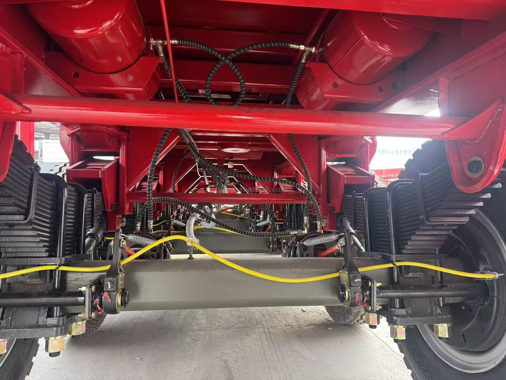 Heavy Duty 13.5m Four Axle Tipping Semi Trailer