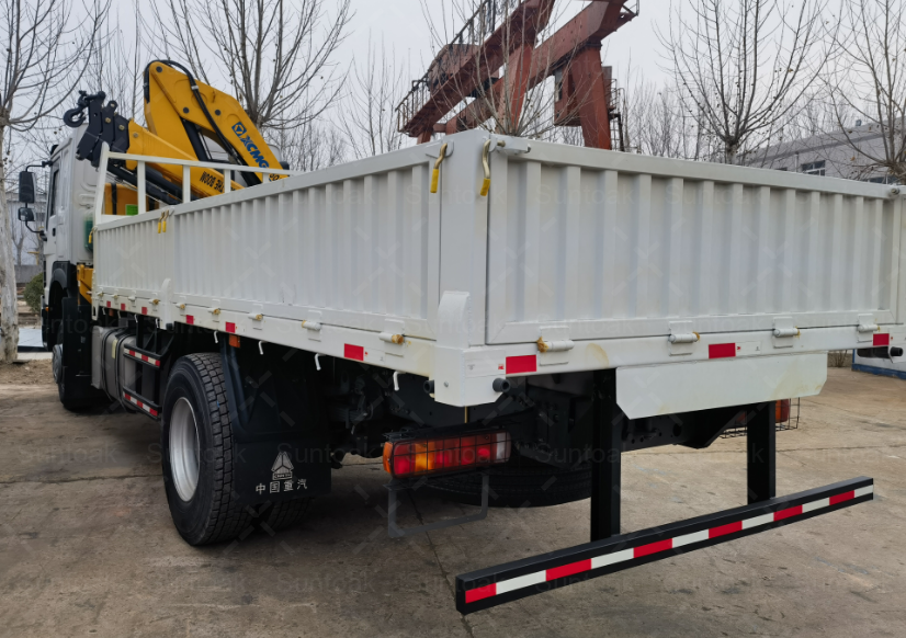 Suntoak XCMG 8t 12t Heavy Duty Lifting Crane Truck